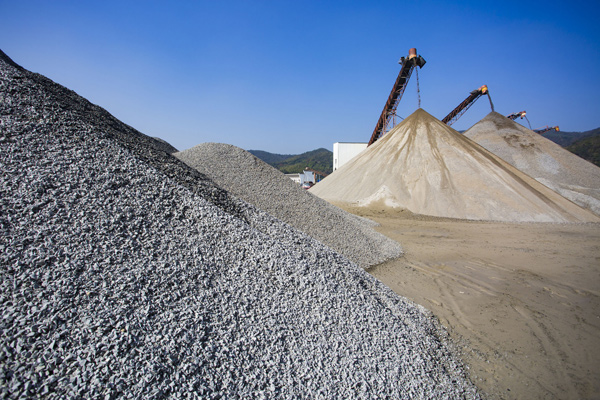 河砂禁采，機制砂興起，投資制砂設備，請認準唐山金路