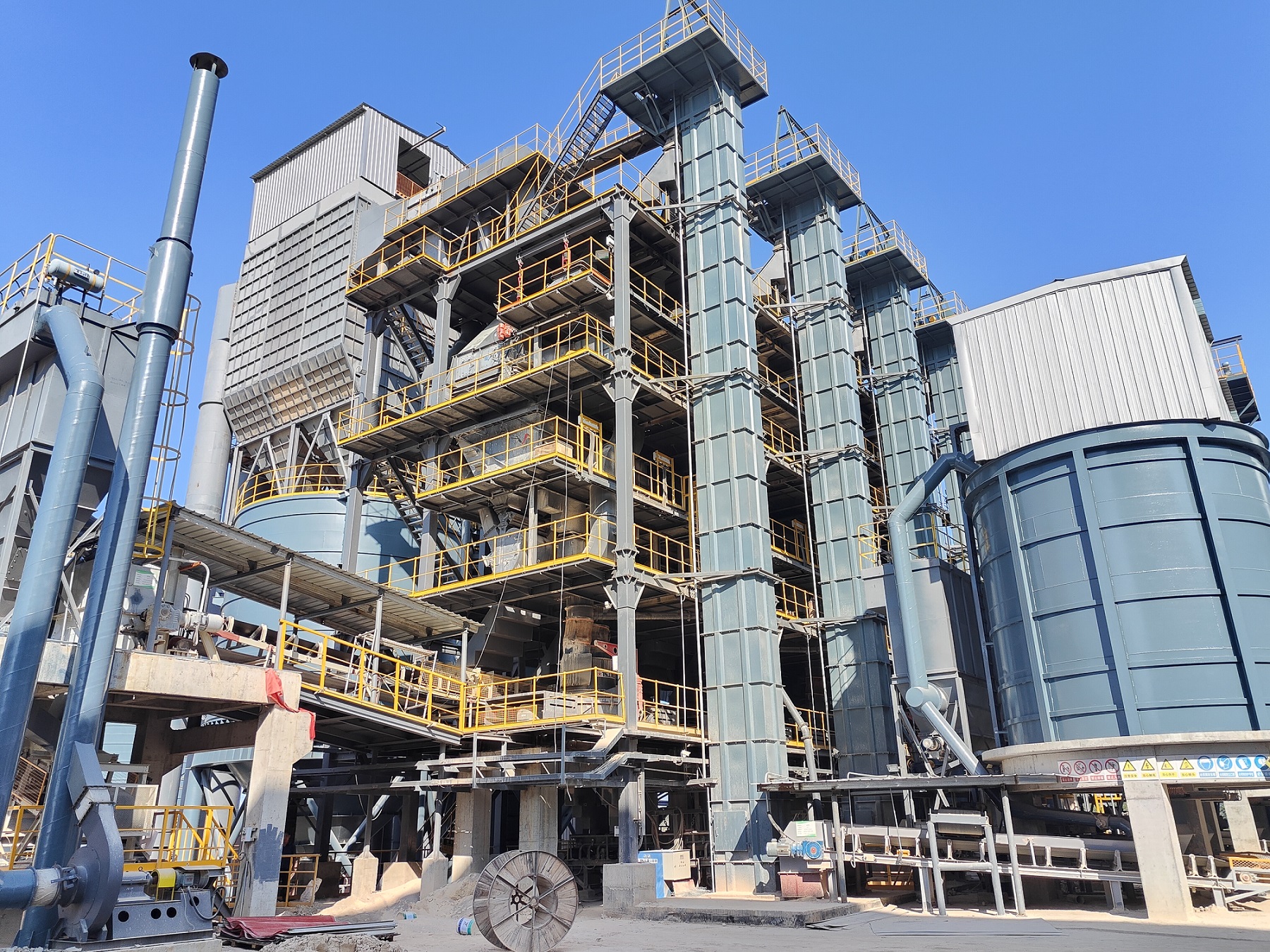 砂石行業(yè)又有“大動(dòng)作”？唐山金路干法制砂樓優(yōu)勢(shì)有哪些？