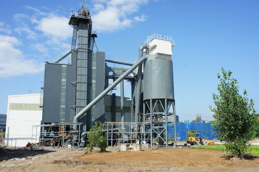 天然砂、水洗砂、機(jī)制砂有何區(qū)別?用什么制砂設(shè)備加工生產(chǎn)好?